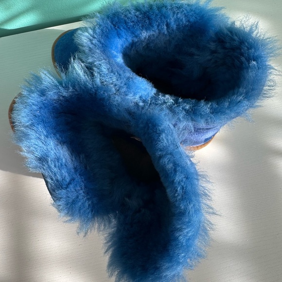 UGG Youth Bailey Button Boots Size 6 Cobalt Blue - Picture 5 of 7